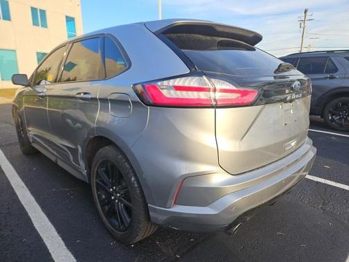 2021 Ford Edge ST Line