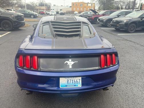 2015 Ford Mustang V6