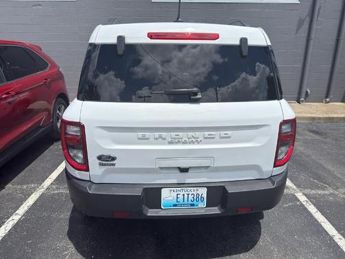 OXFORD WHITE 2023 Ford Bronco Sport OUTER BANKS