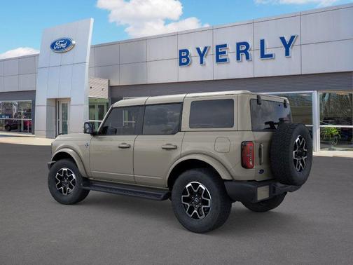 2025 Ford Bronco Outer Banks