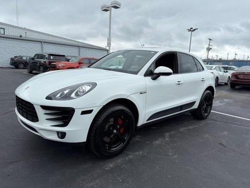 2018 Porsche Macan Base