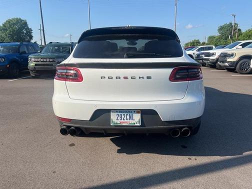 2018 Porsche Macan Base