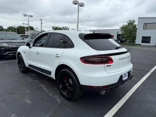 2018 Porsche Macan Base