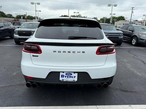 2018 Porsche Macan Base