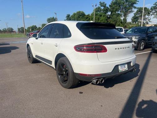 2018 Porsche Macan Base