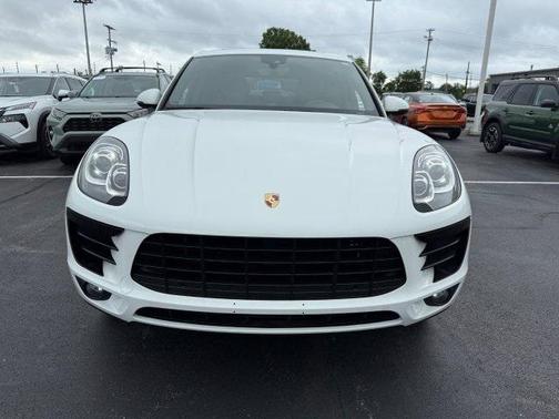 2018 Porsche Macan Base