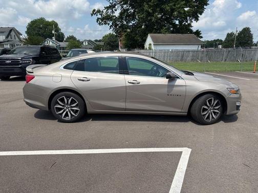 2023 Chevrolet Malibu FWD RS