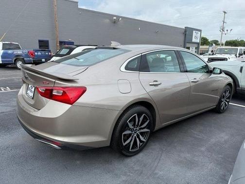 2023 Chevrolet Malibu FWD RS