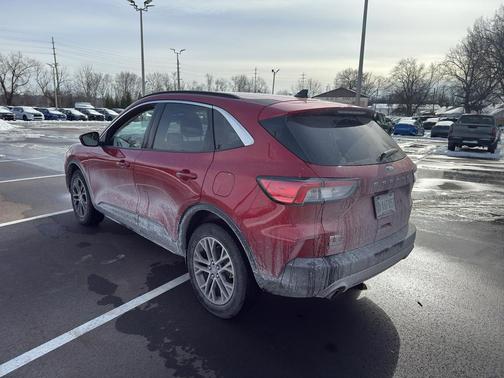 2022 Ford Escape SEL