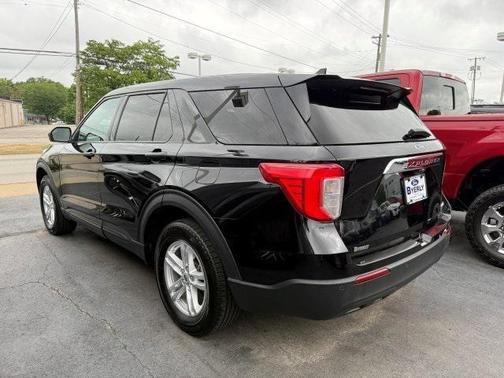 2022 Ford Explorer Base