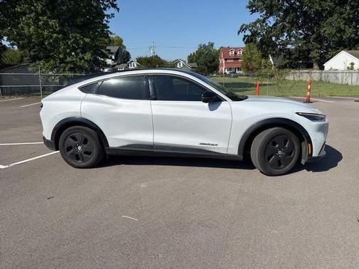 2023 Ford Mustang Mach-E California Route 1