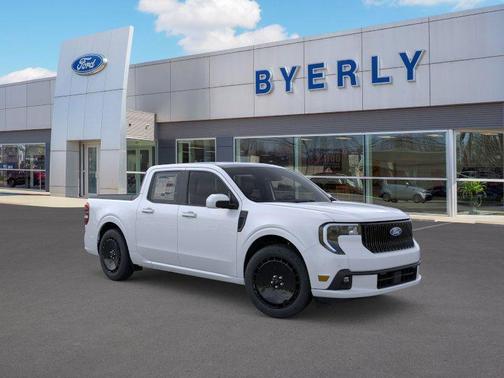 2026 Ford Maverick Lobo Standard