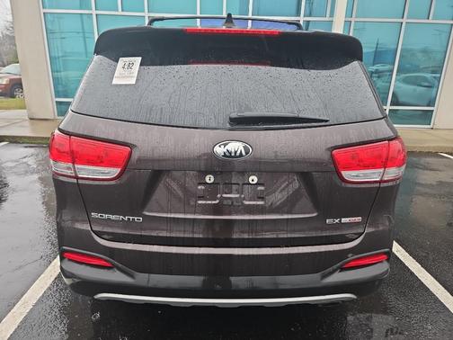 2018 Kia Sorento EX