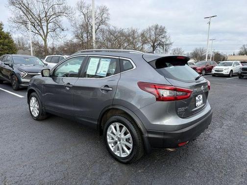 2022 Nissan Rogue Sport SV