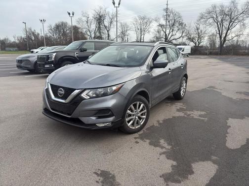 2022 Nissan Rogue Sport SV