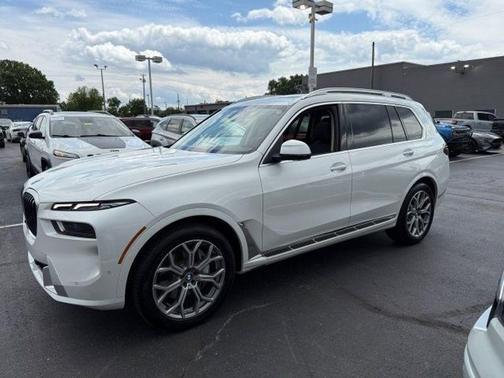 2023 BMW X7 xDrive40i