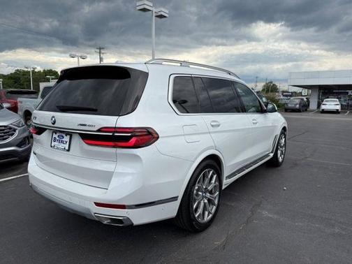 2023 BMW X7 xDrive40i