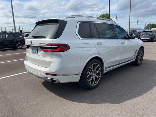 2023 BMW X7 xDrive40i