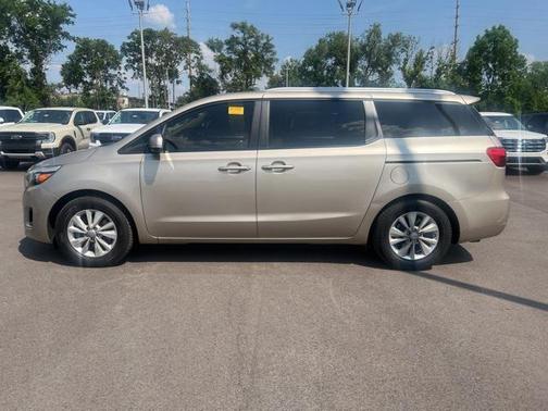 2016 Kia Sedona LX