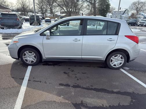 2012 Nissan Versa 1.8 S