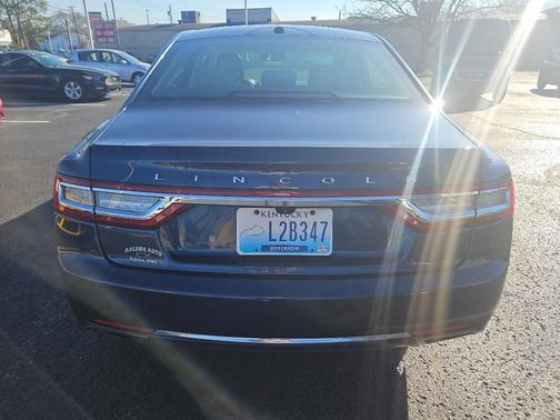 2017 Lincoln Continental Select