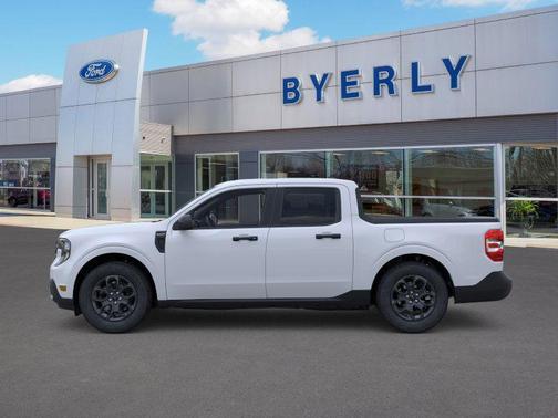 Space White Metallic 2026 Ford Maverick XLT