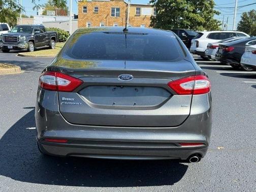 2015 Ford Fusion SE