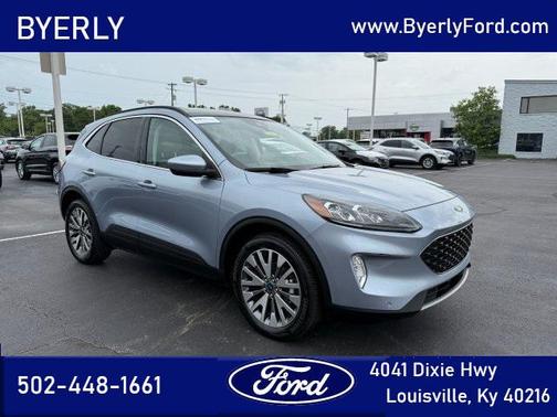 2022 Ford Escape Titanium