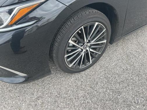 2024 Lexus ES 350 Base