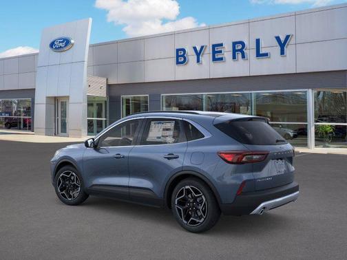 2026 Ford Escape Platinum