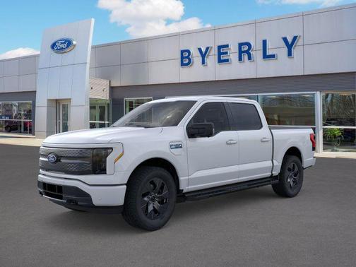 2025 Ford F-150 Lightning Flash