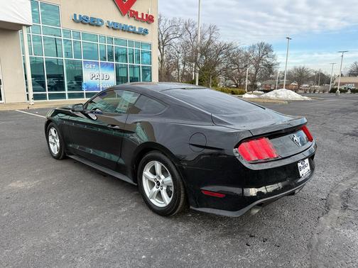 2017 Ford Mustang V6
