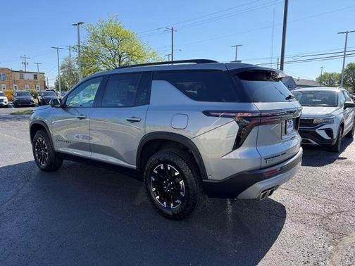 Sterling Gray Metallic 2025 Chevrolet Traverse AWD Z71