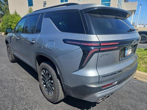 Sterling Gray Metallic 2025 Chevrolet Traverse AWD Z71