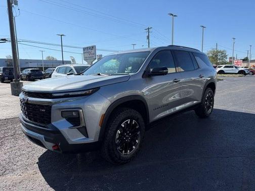 Sterling Gray Metallic 2025 Chevrolet Traverse AWD Z71