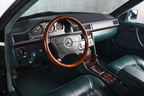 1995 Mercedes-Benz E-Class E 320