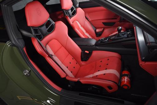 2022 Porsche 911 GT3 w/Touring Package