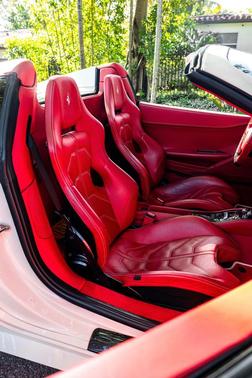 2013 Ferrari 458 Spider Base