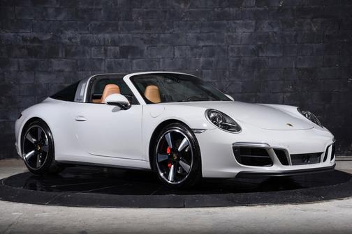 2019 Porsche 911 Targa 4 GTS