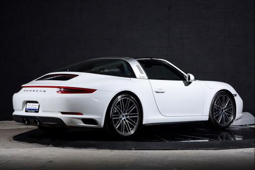 2017 Porsche 911 Targa 4