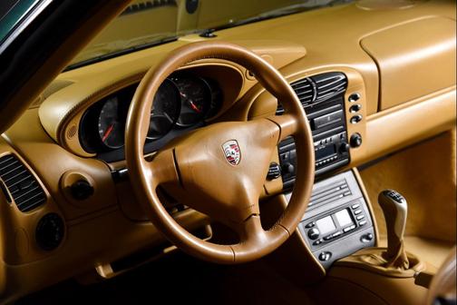 2001 Porsche 911 Carrera 4