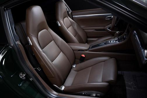 2018 Porsche 911 Carrera