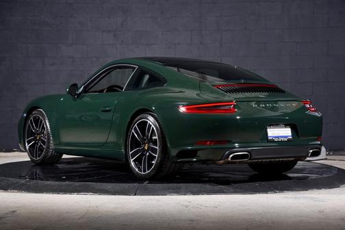 2018 Porsche 911 Carrera