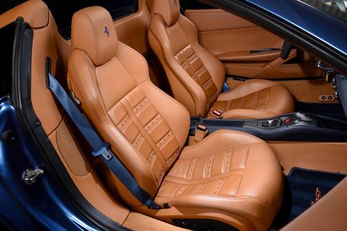 2013 Ferrari 458 Spider Base