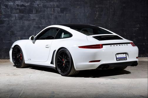 2016 Porsche 911 Carrera GTS