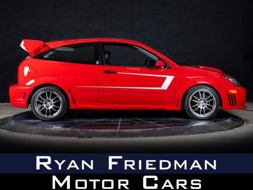 Red 2004 Ford Focus ZX3