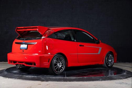Red 2004 Ford Focus ZX3