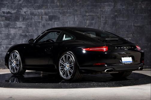 2016 Porsche 911 Black Edition