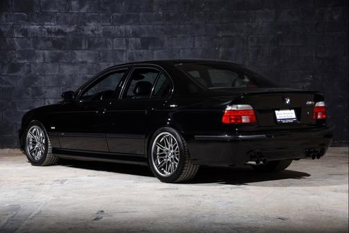 2000 BMW M5 Base