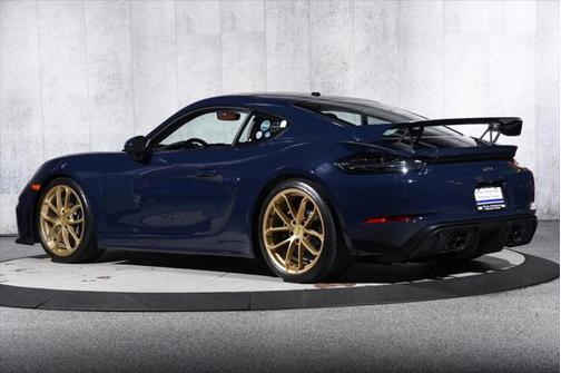 2023 Porsche 718 Cayman GT4